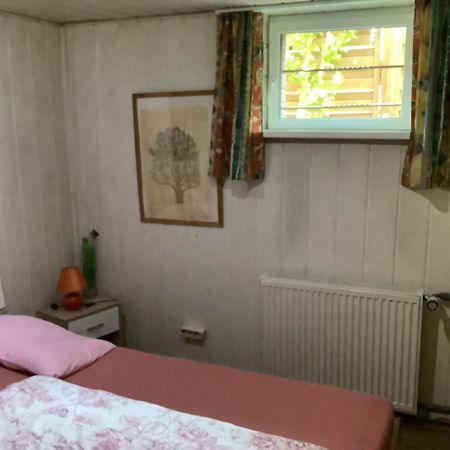 Schoenes Zimmer Im Seterant/Untergeschoss Essen Exteriör bild