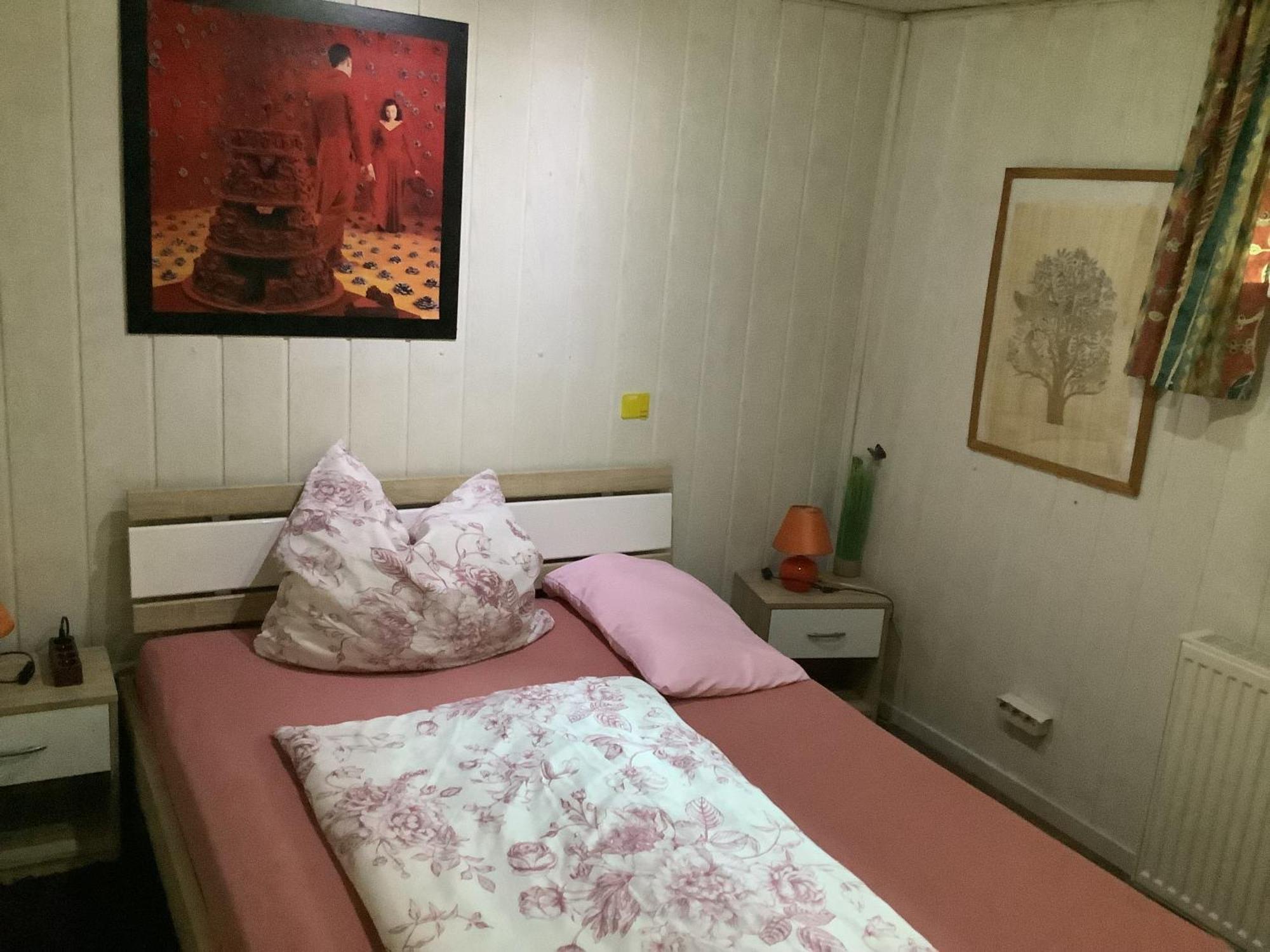 Schoenes Zimmer Im Seterant/Untergeschoss Essen Exteriör bild