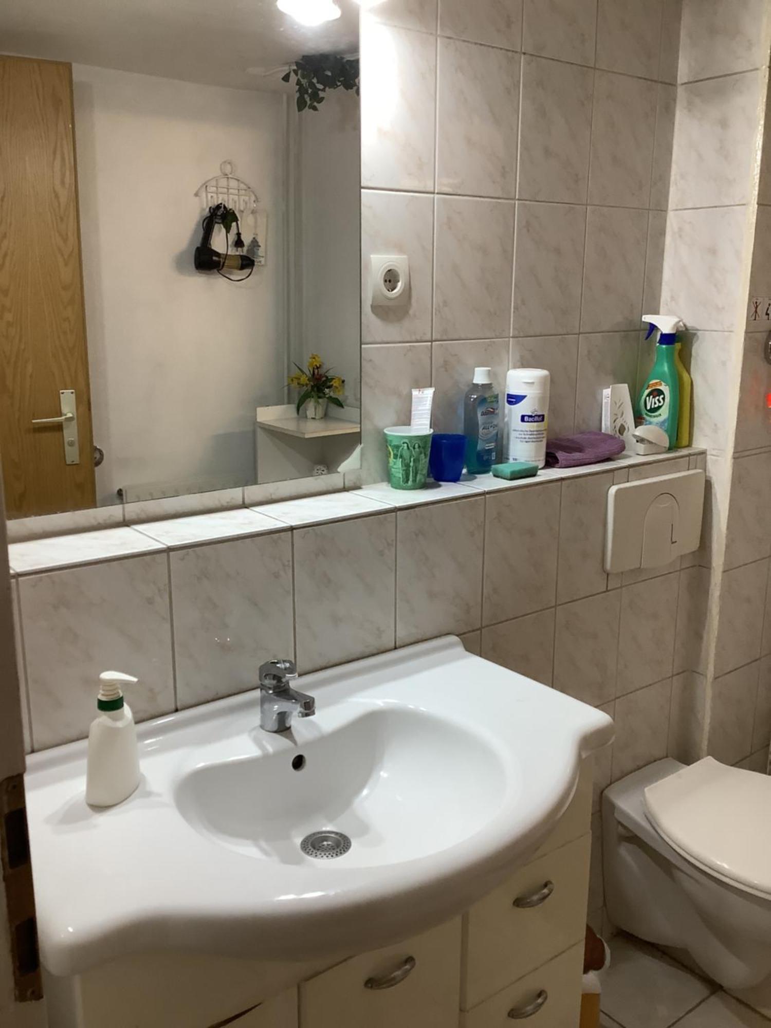 Schoenes Zimmer Im Seterant/Untergeschoss Essen Exteriör bild